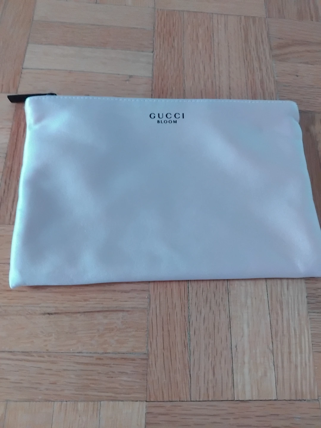 Pouches: Gucci Bloom, Jamaica One Love, Floral Print - photo 4