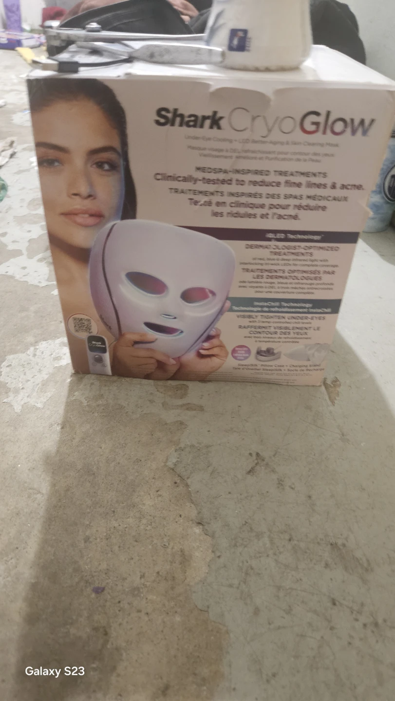 Shark CryoGlow LED Facial Mask
