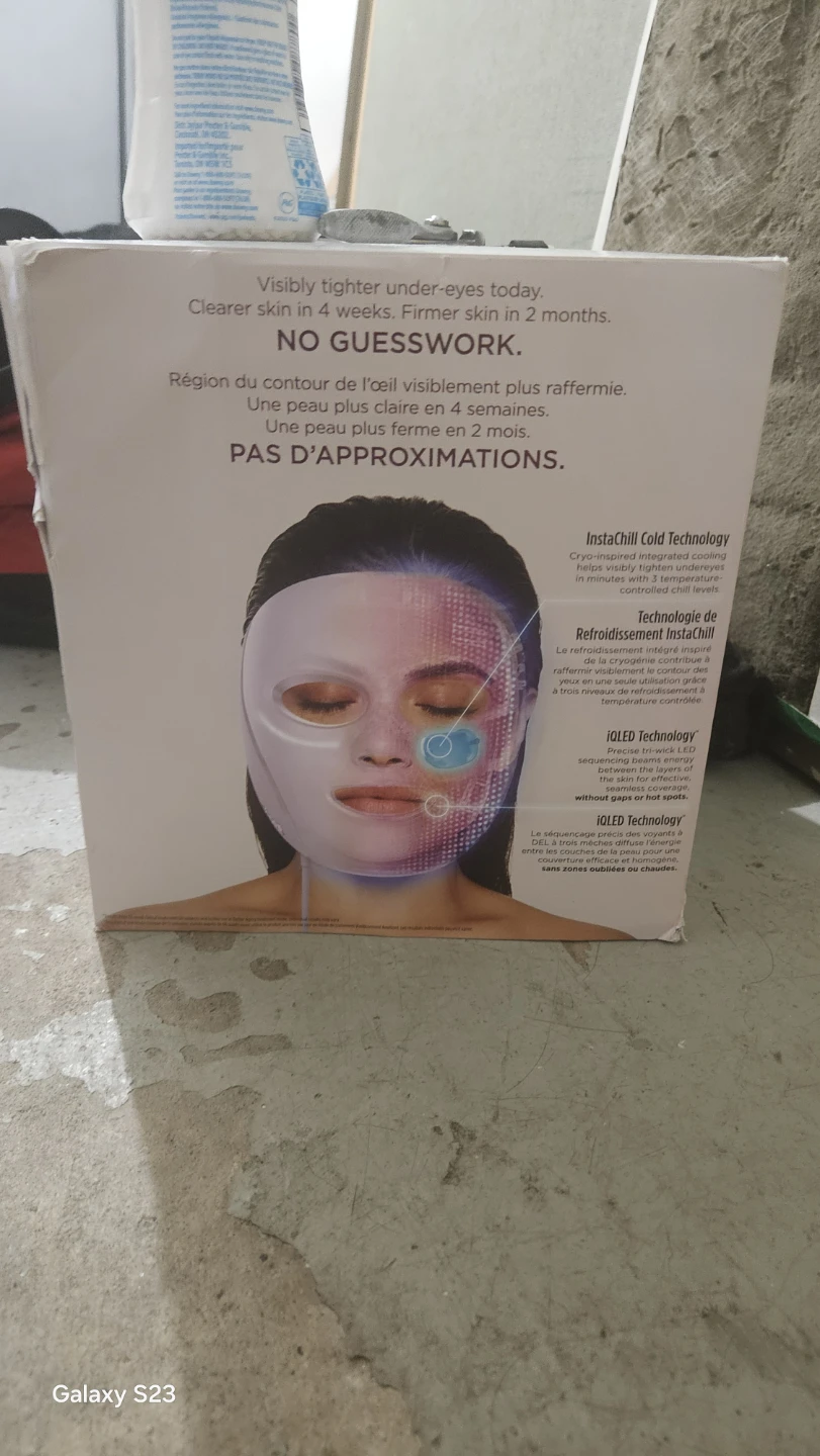 Shark CryoGlow LED Facial Mask - photo 3
