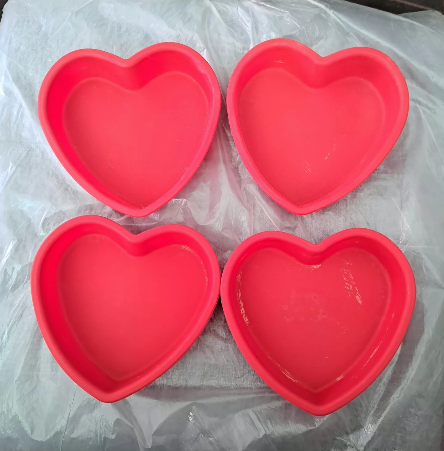 4 set of Silicone Baking Molds - Star & Heart Shapes - photo 2