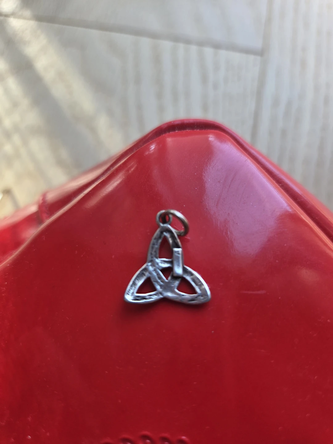 Silver Celtic Knot Charm Pendant - photo 2