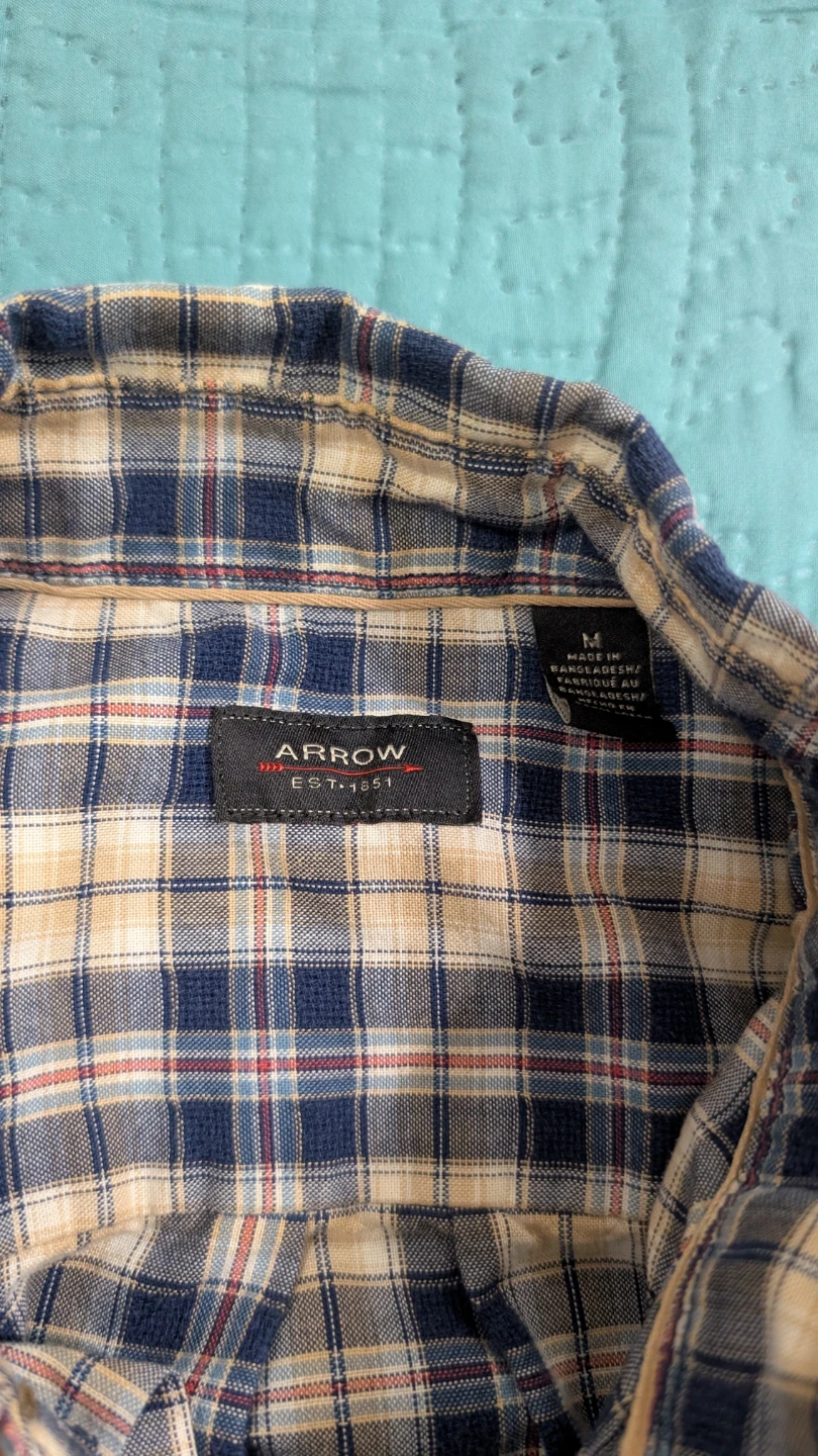 Arrow Plaid Button-Up Shirt - Size M - photo 2