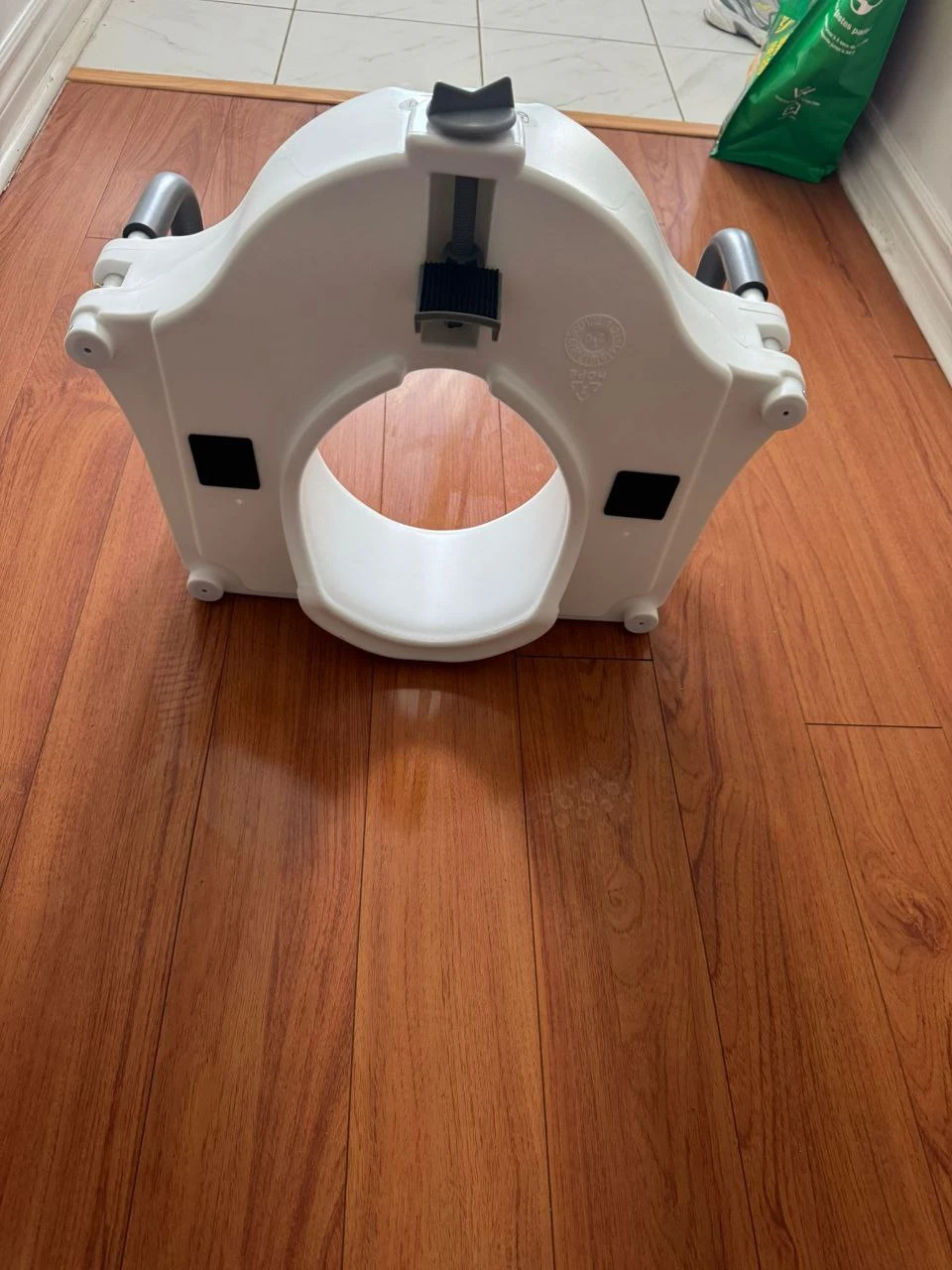 Medical Raised toilet seat with arms - photo 3