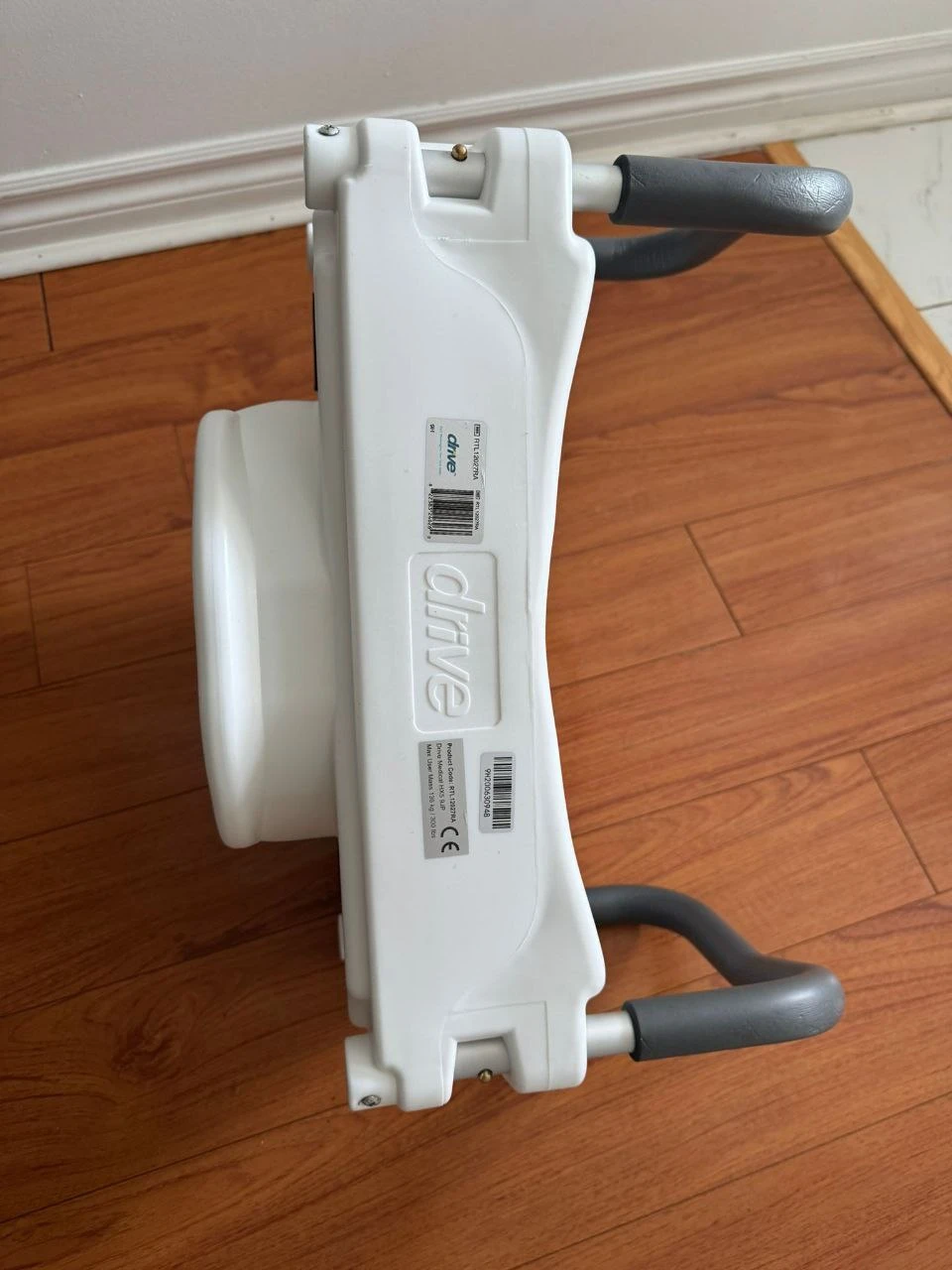Medical Raised toilet seat with arms - photo 5