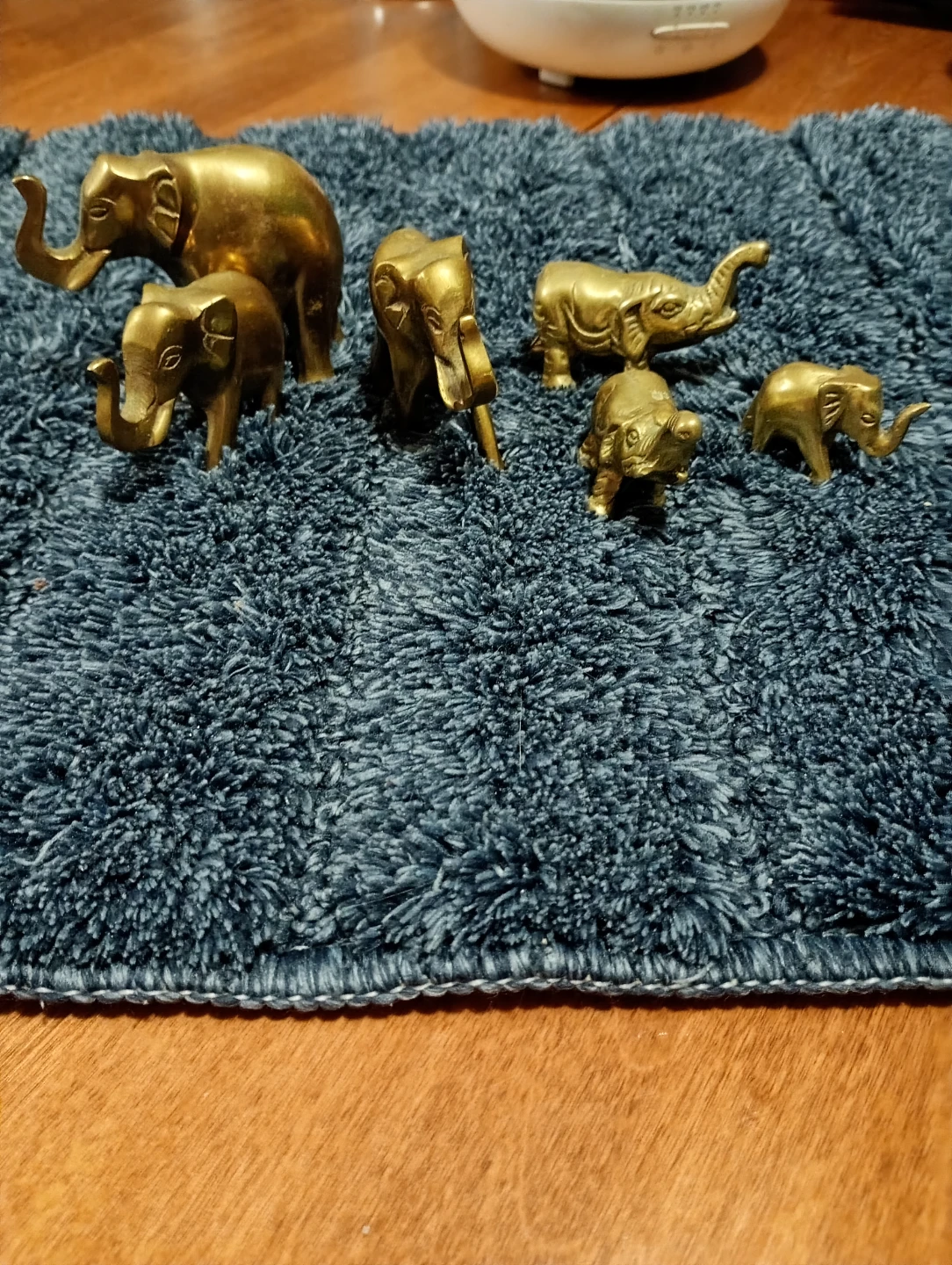 Set of 6 Brass Elephant Figurines - photo 3