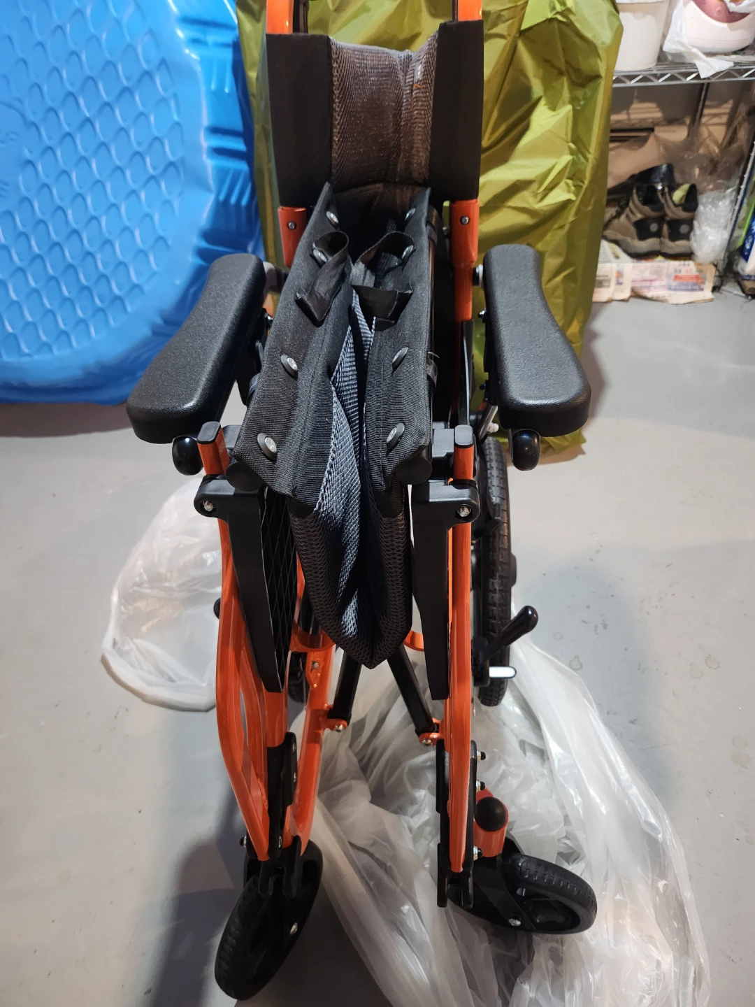 휴대가  가능한  휄체어 입니다 - photo 2