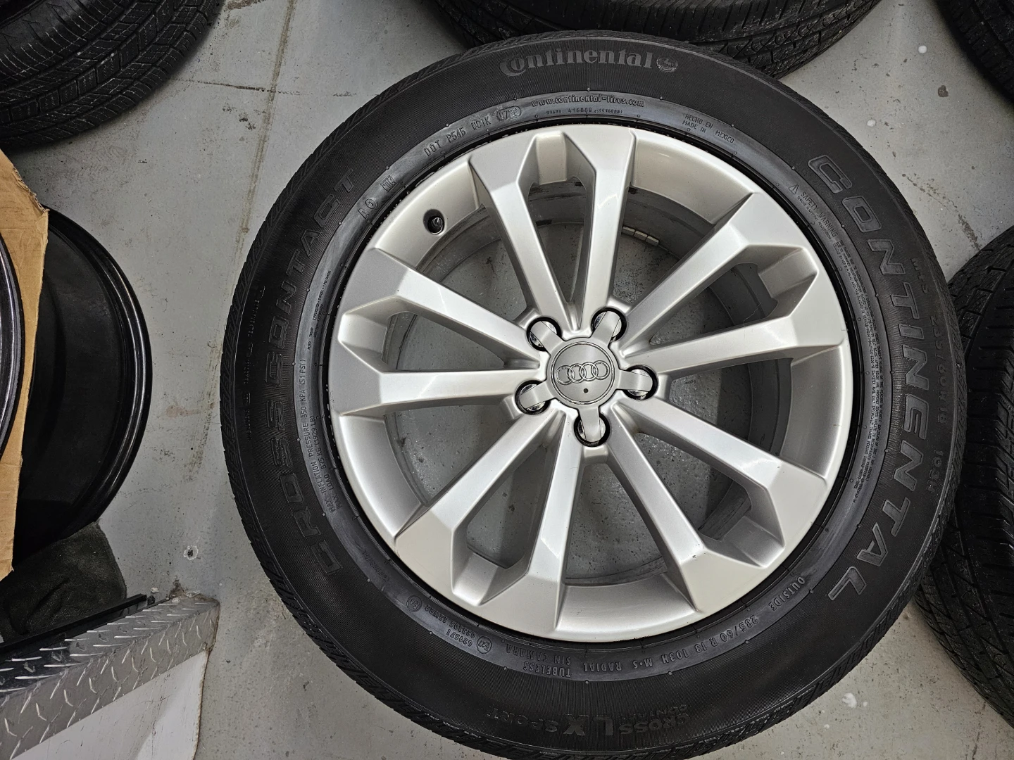 AUDI Q5 O.E.M RIMS AND ALL SEASON TIRES 235/60 R18 - photo 3