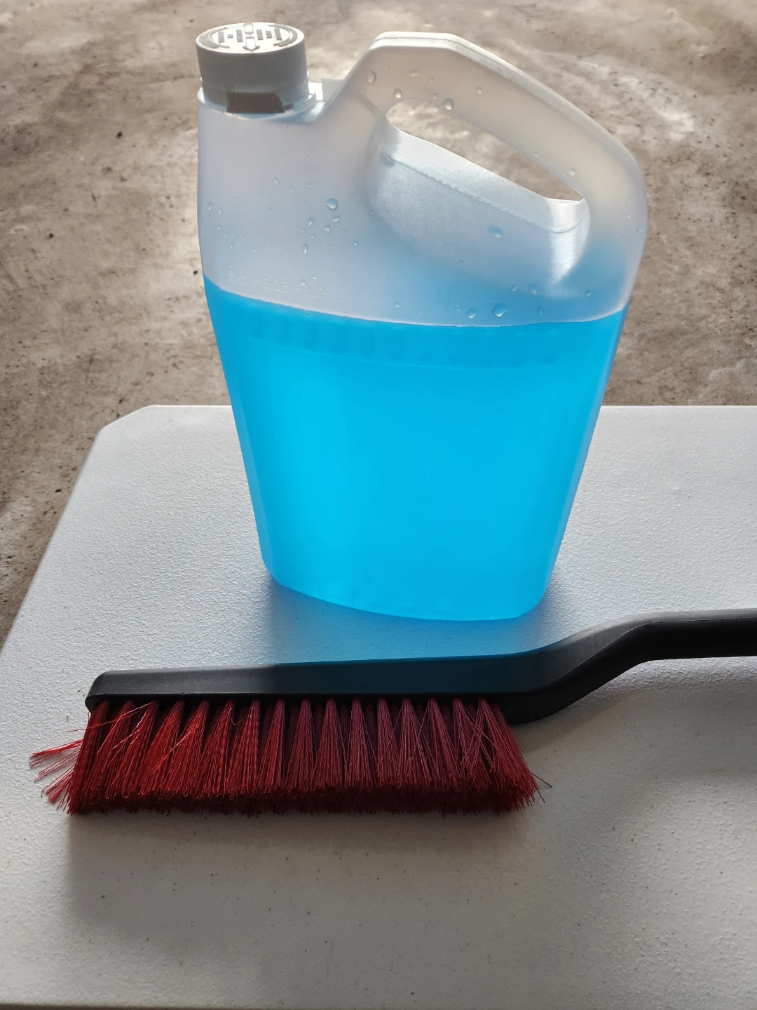 Windshield Washer Fluid & Snowbrush set - photo 3
