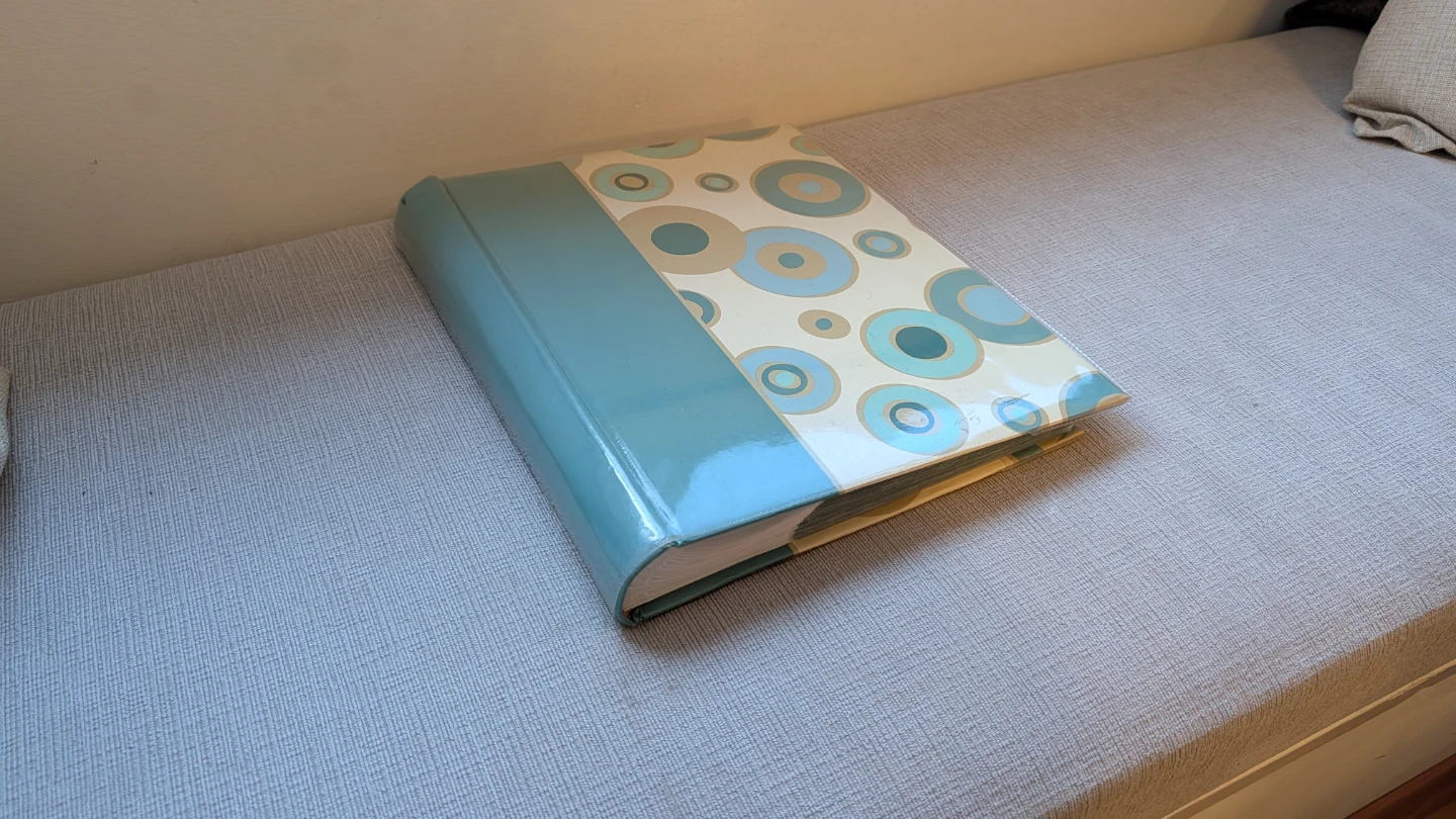 Photo Album Binder Retro Circle Design