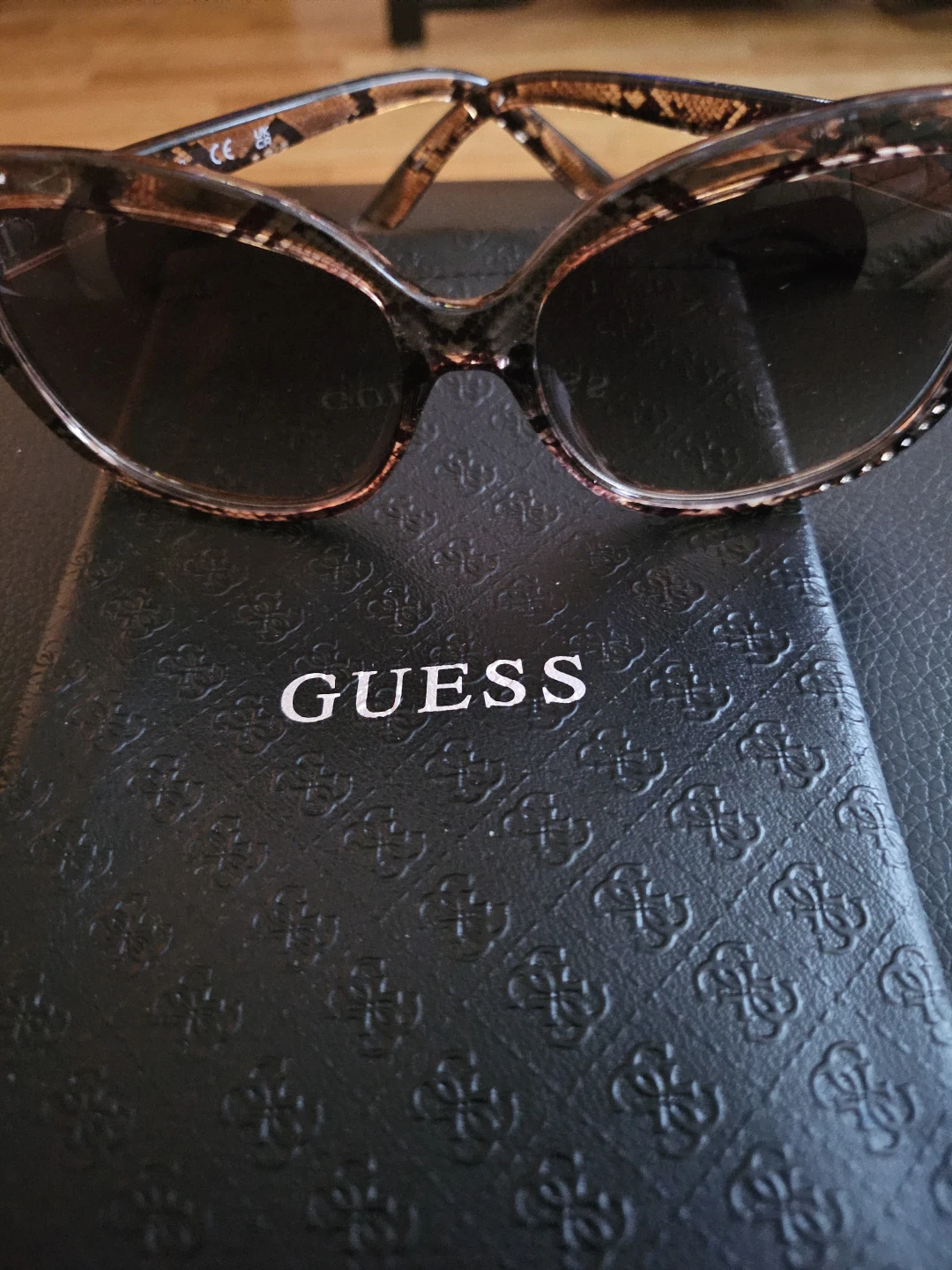 Guess Women's Cat-Eye Sunglasses