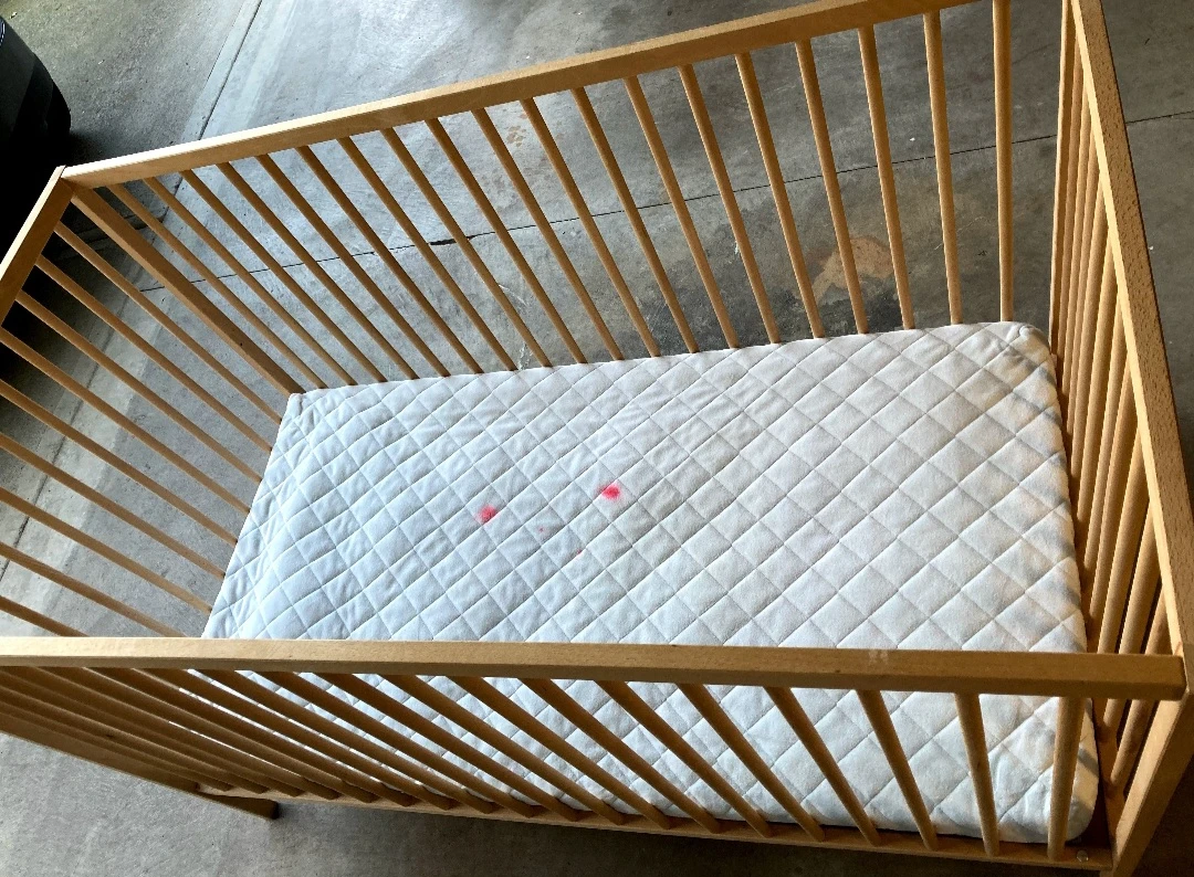Wooden Baby Crib - photo 3