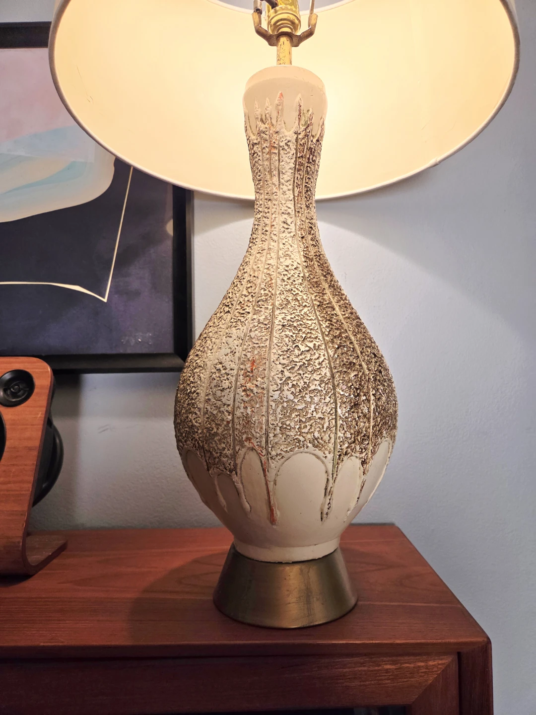 Original MCM Textured Ceramic Table Lamp - photo 4
