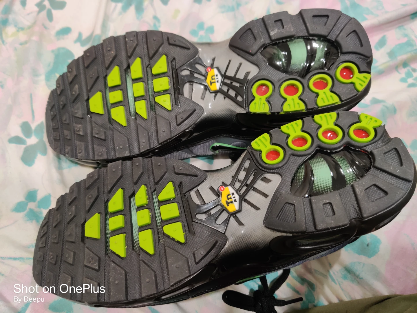 Nike Air Max Plus TN SE 'Tuned Air' Sneakers - photo 3