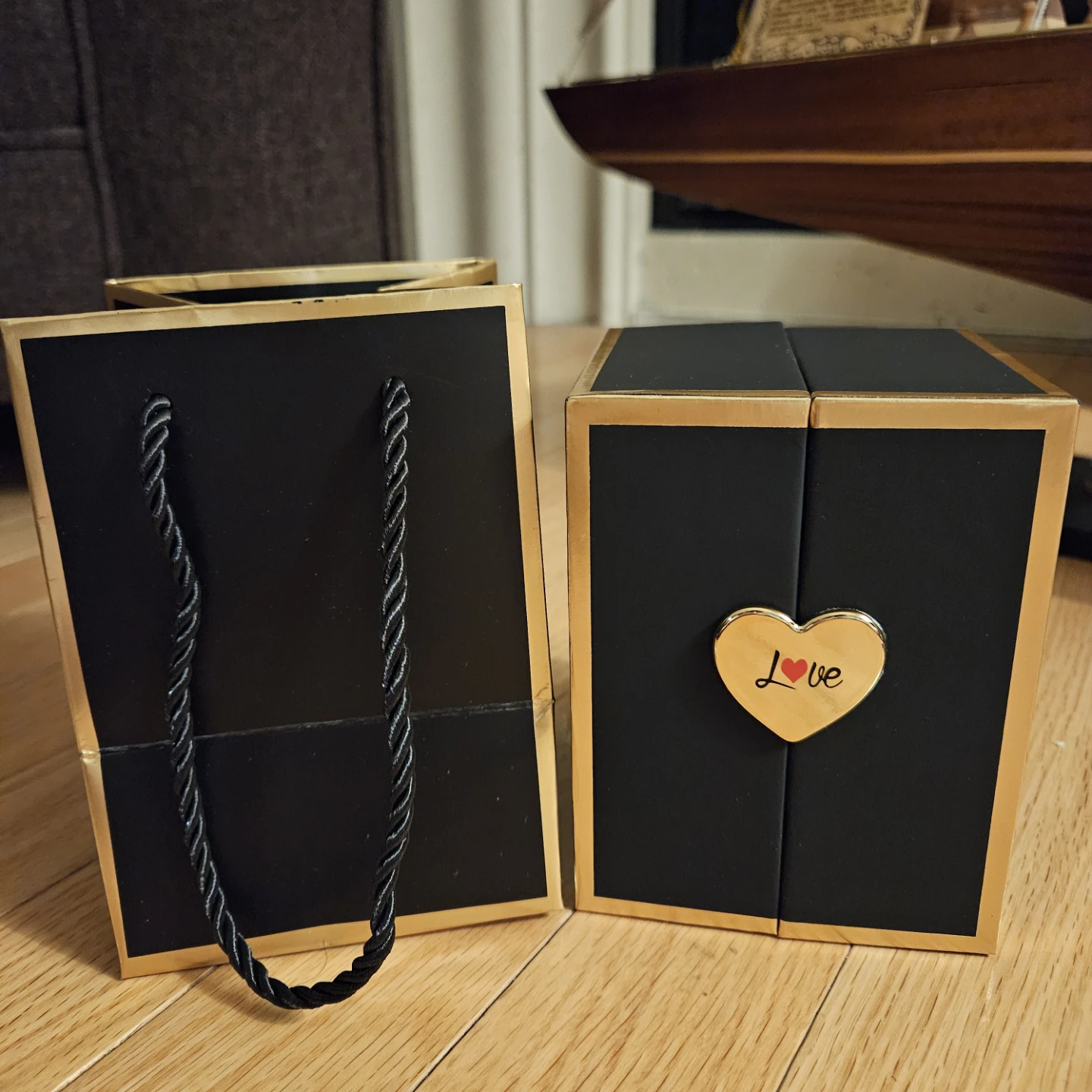 BRAND NEW KC Golden Plated Heart Necklace Gift Set - photo 3