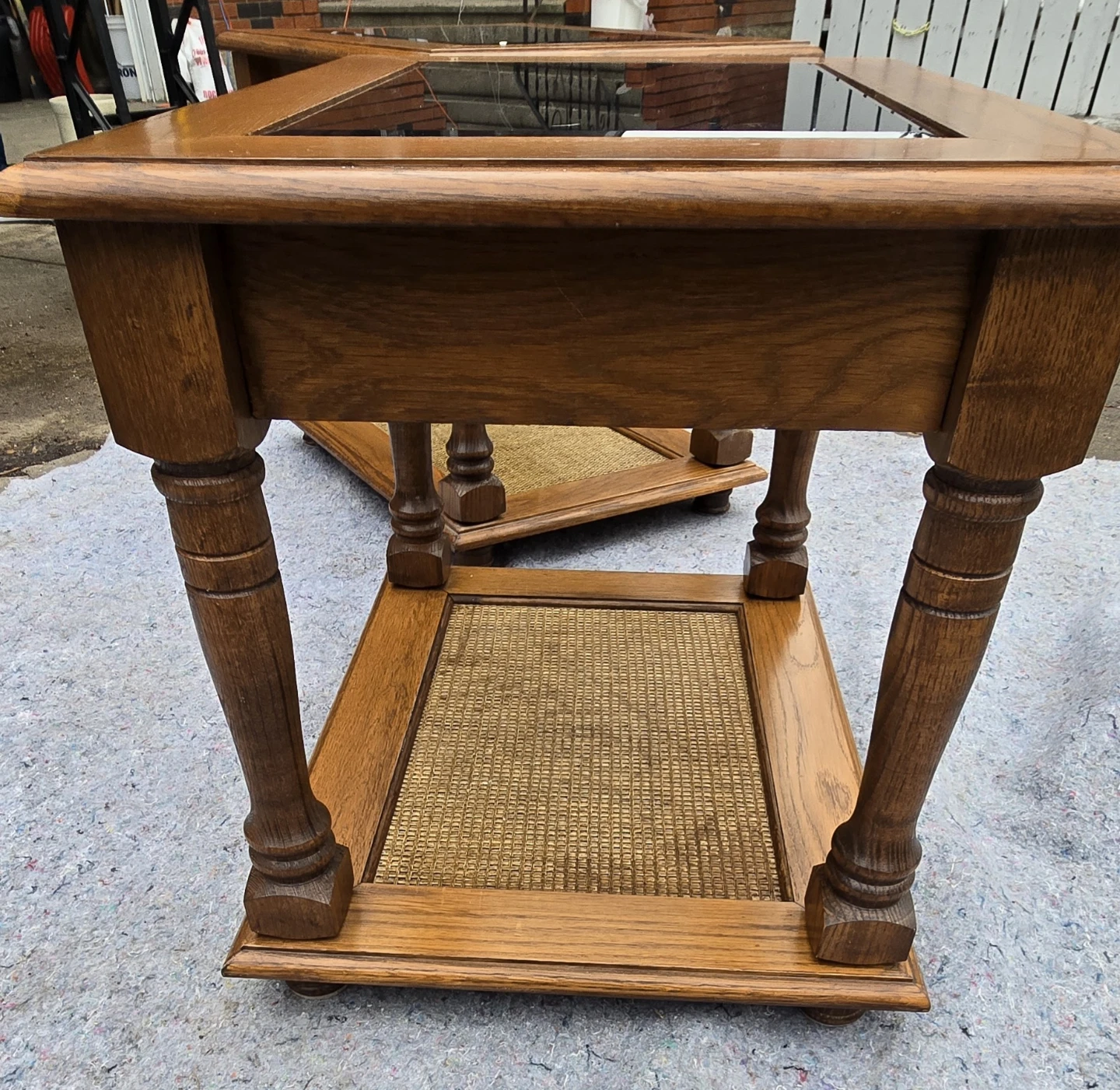 Set of 2 Oak End Tables with Glass Top and Wicker Shelf - photo 4