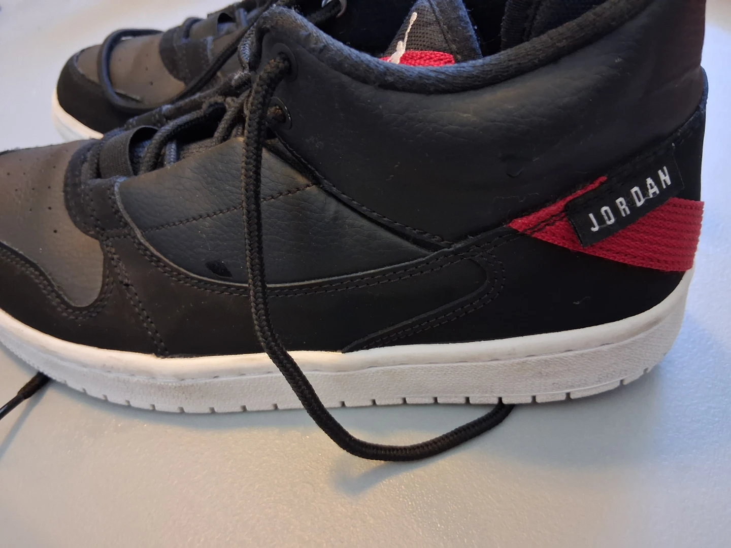 Jordan Sneakers - photo 3