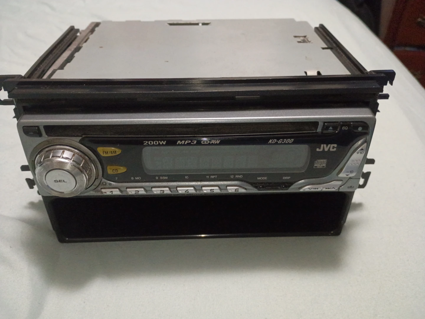 JVC KD-G300 CD Receiver with MP3 Playback