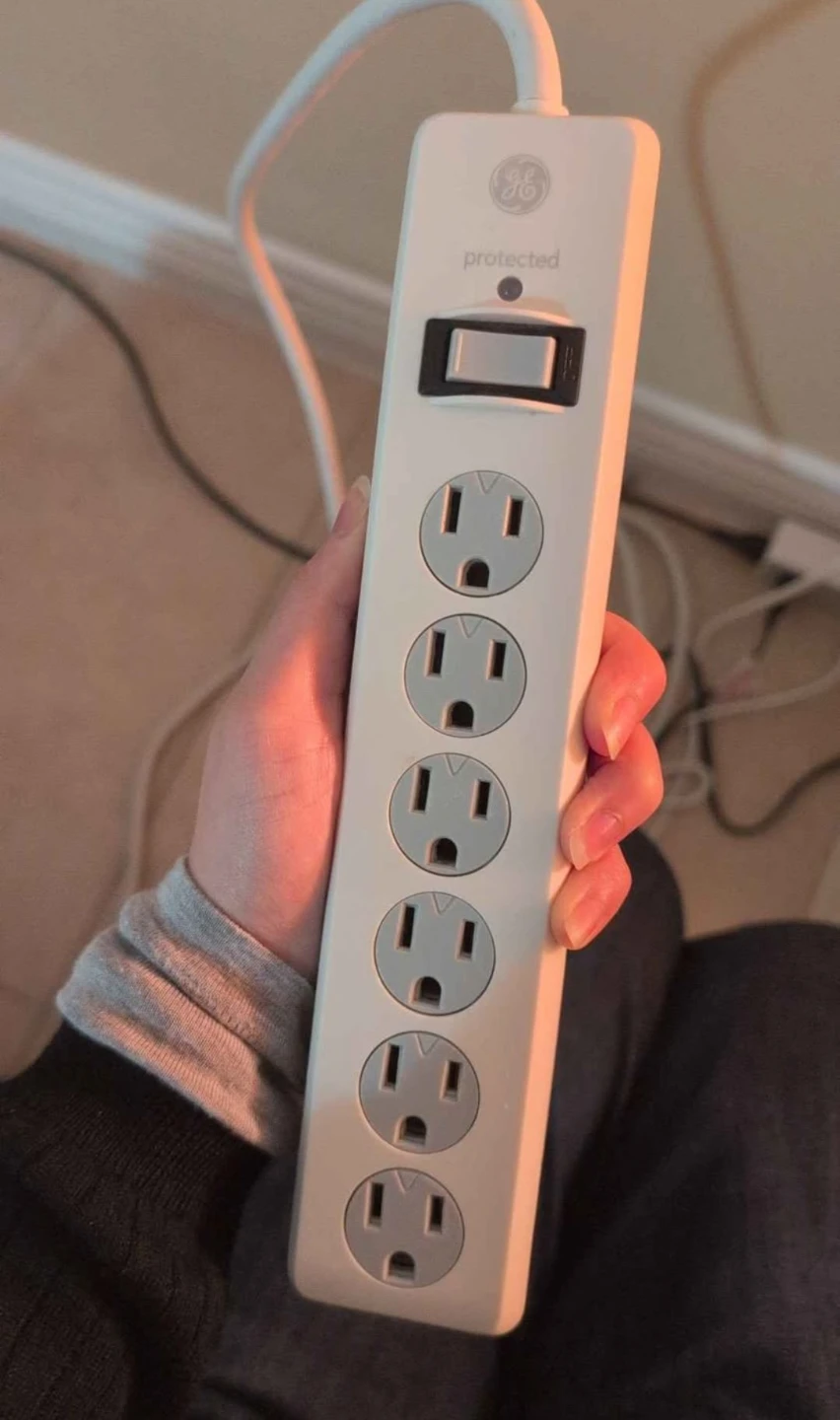 GE Protected 6-Outlet Power Strip