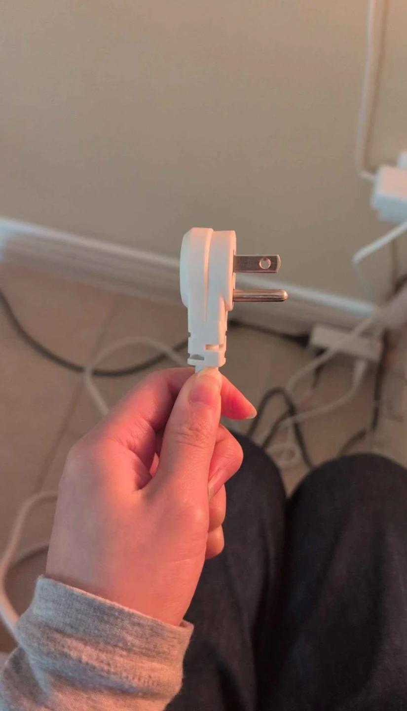 GE Protected 6-Outlet Power Strip - photo 3
