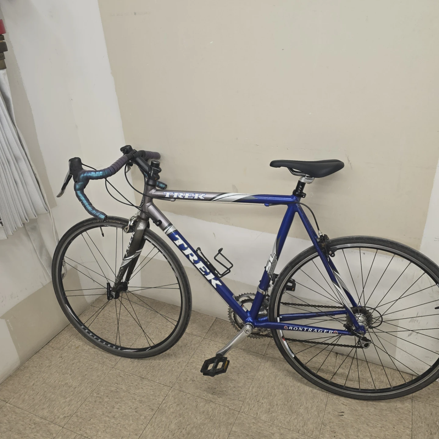Trek Road Bike - photo 2