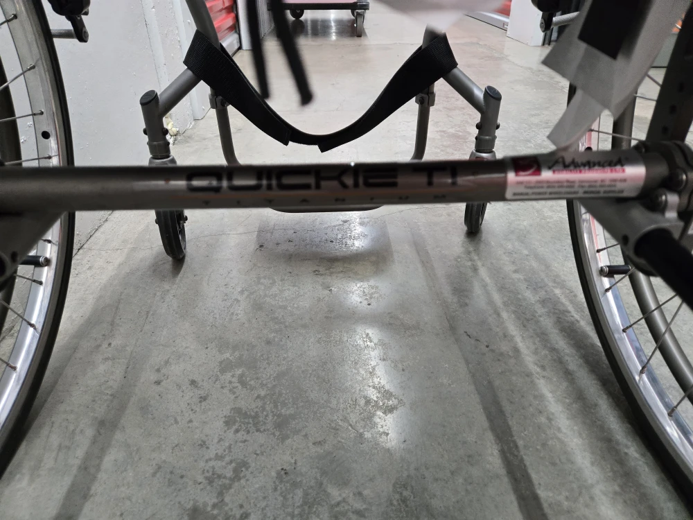 Quickie titanium wheelchair - photo 4