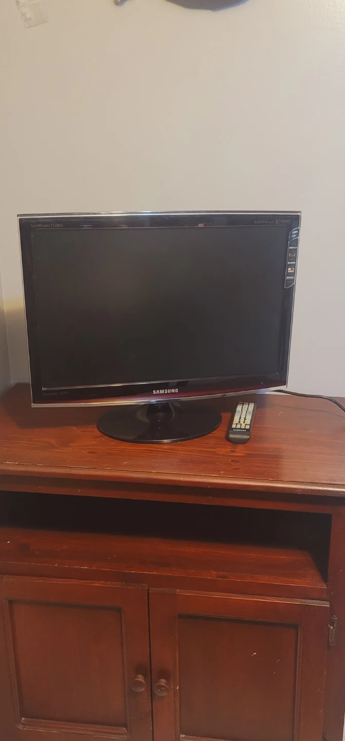 Samsung 22" HDTV Monitor - photo 4