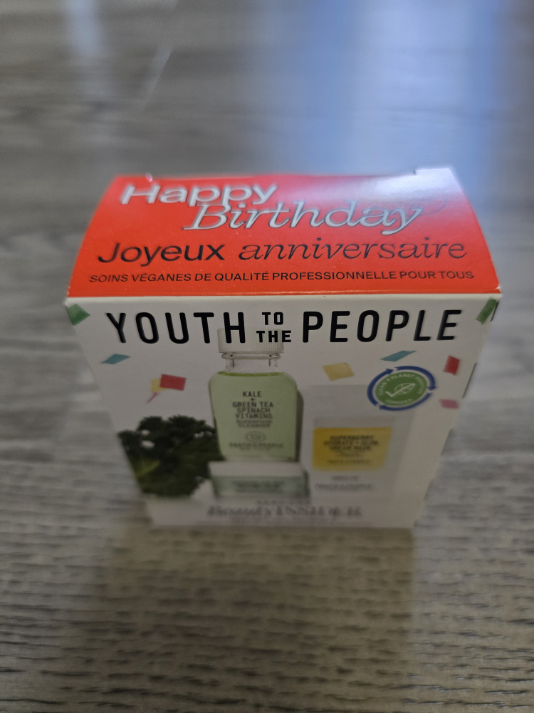 Sephora - Youth to the People Skincare Gift Set 🏆 - photo 3