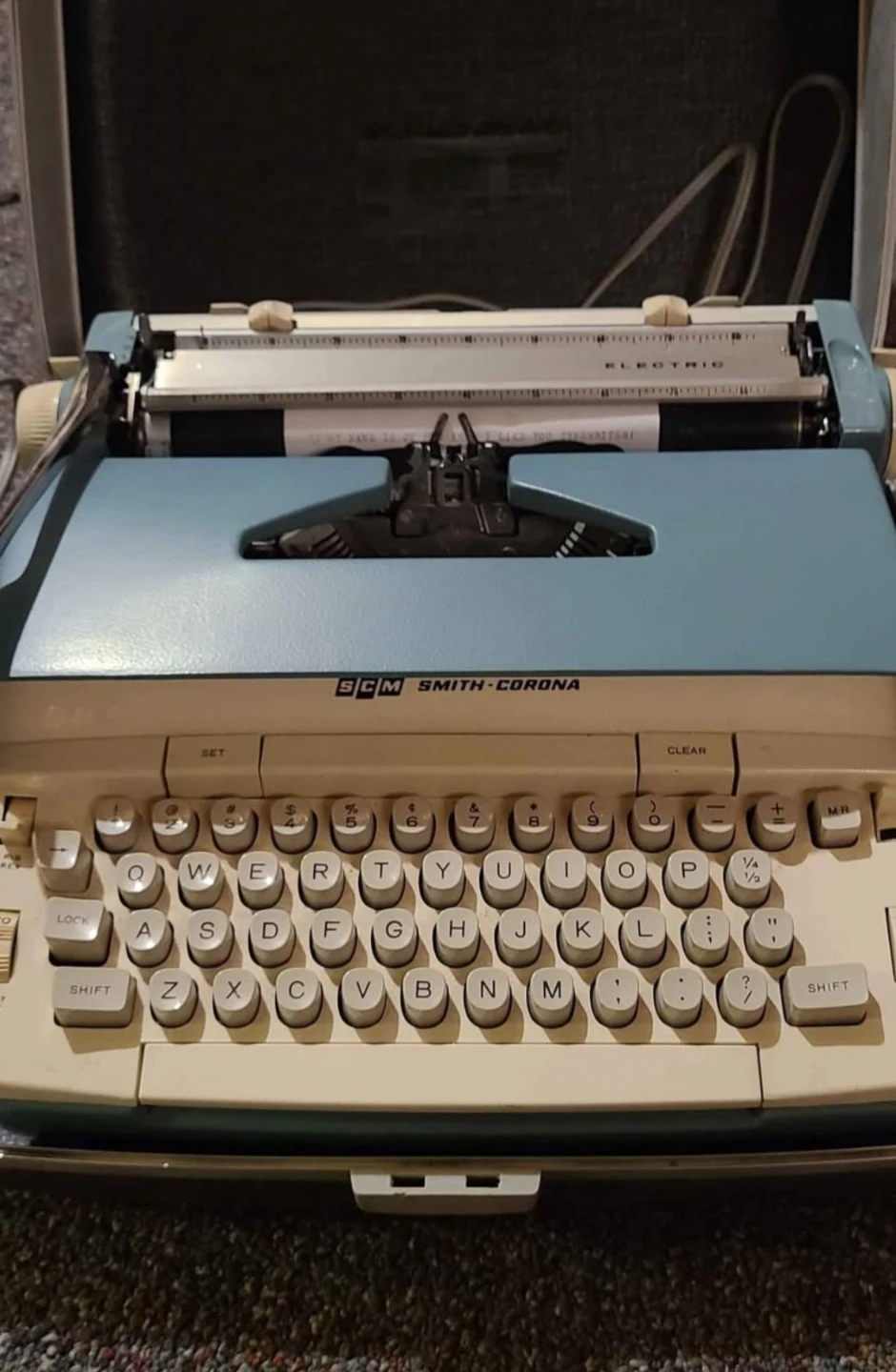 Smith-Corona Electric Typewriter with Case - photo 2