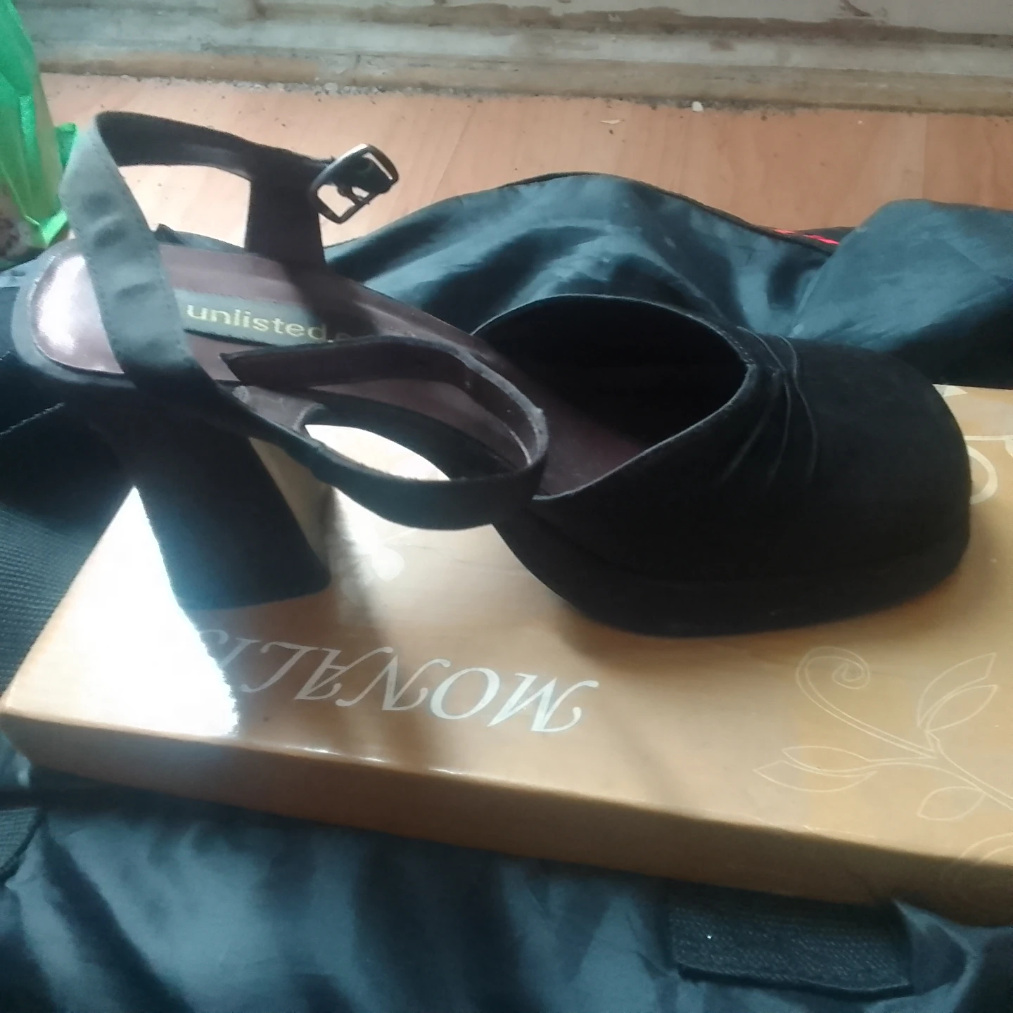 Black Velvet Platform Heels - photo 2