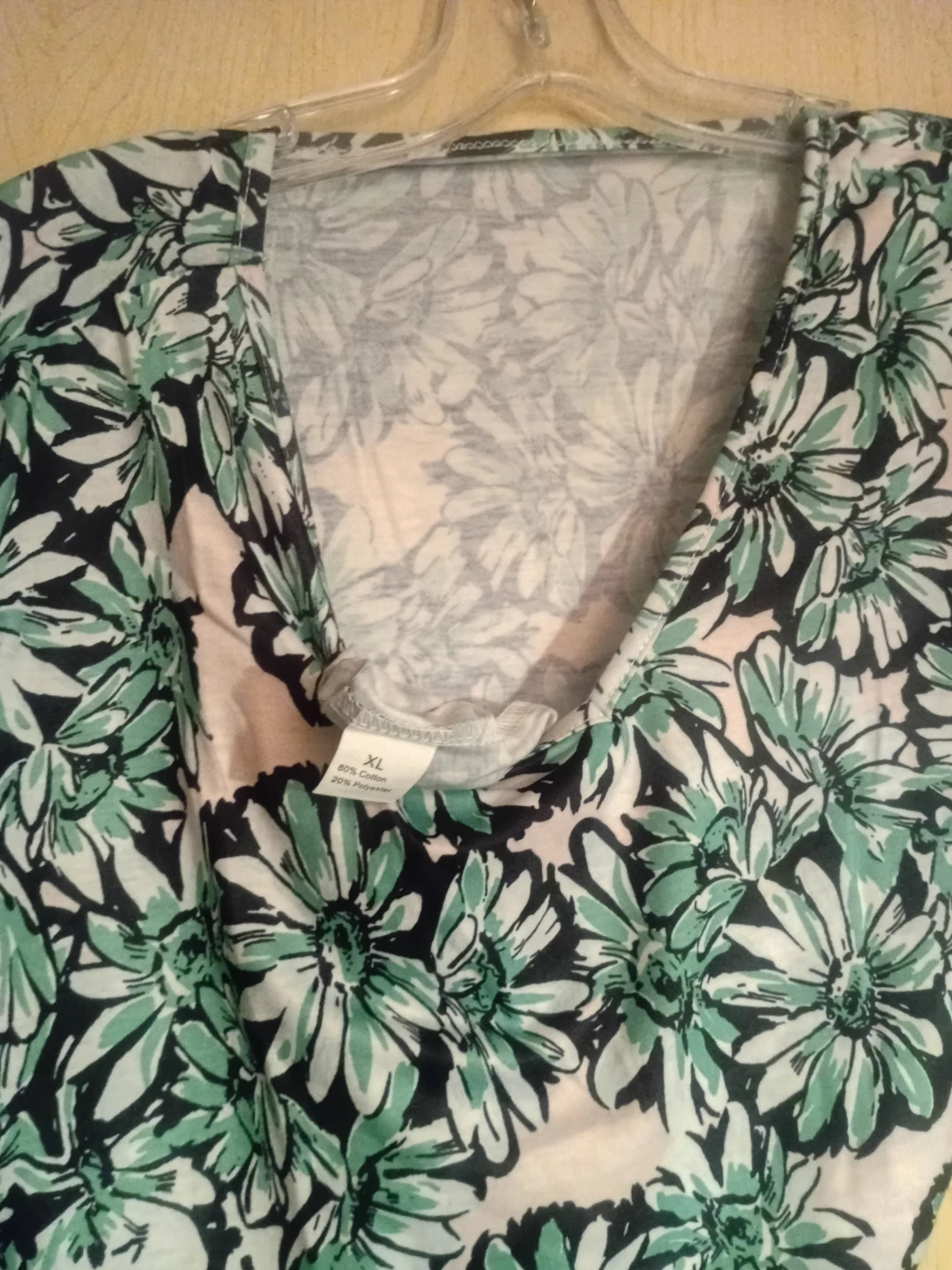 NEW!   Women's Floral Cold Shoulder T-Shirt - photo 4