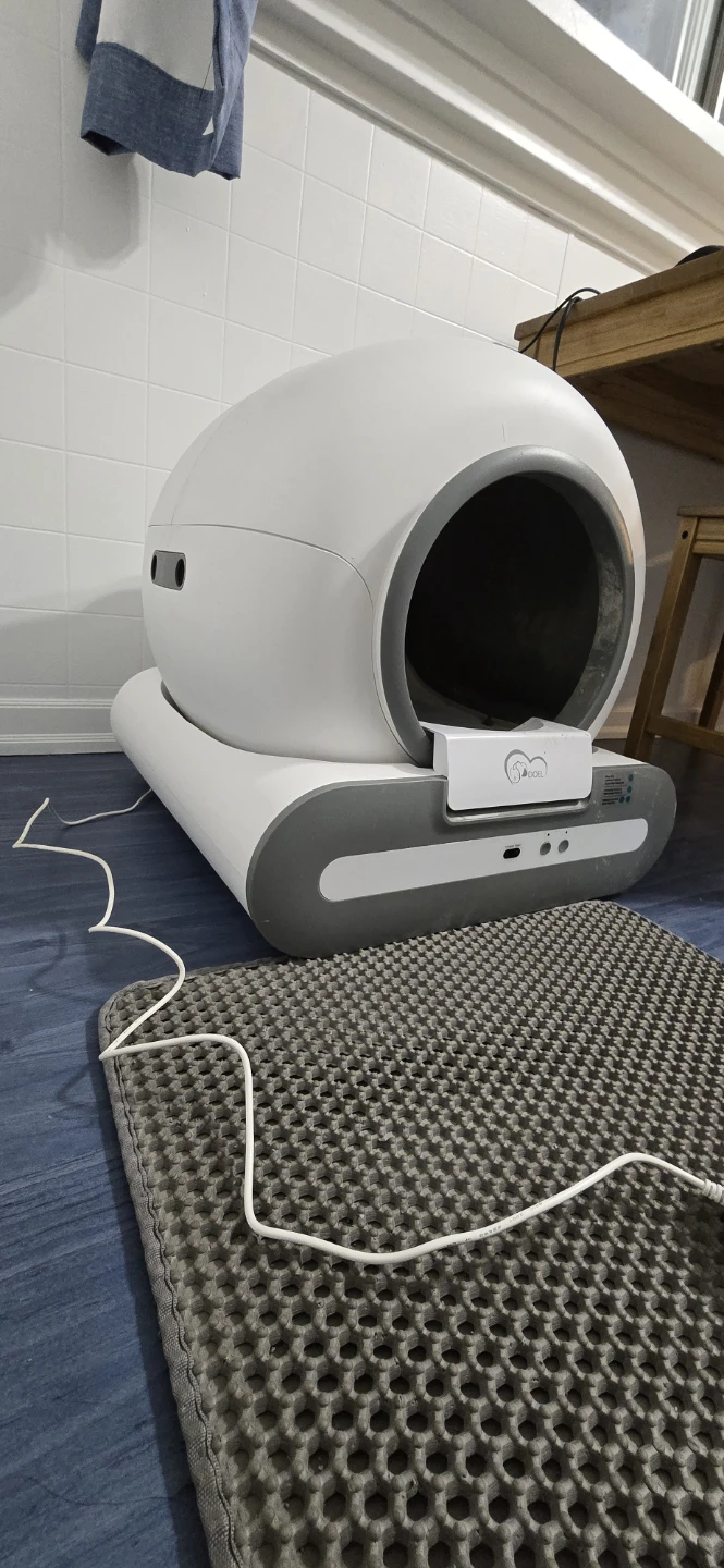 DOEL Automatic Self Cleaning Cat Litter Box - photo 3