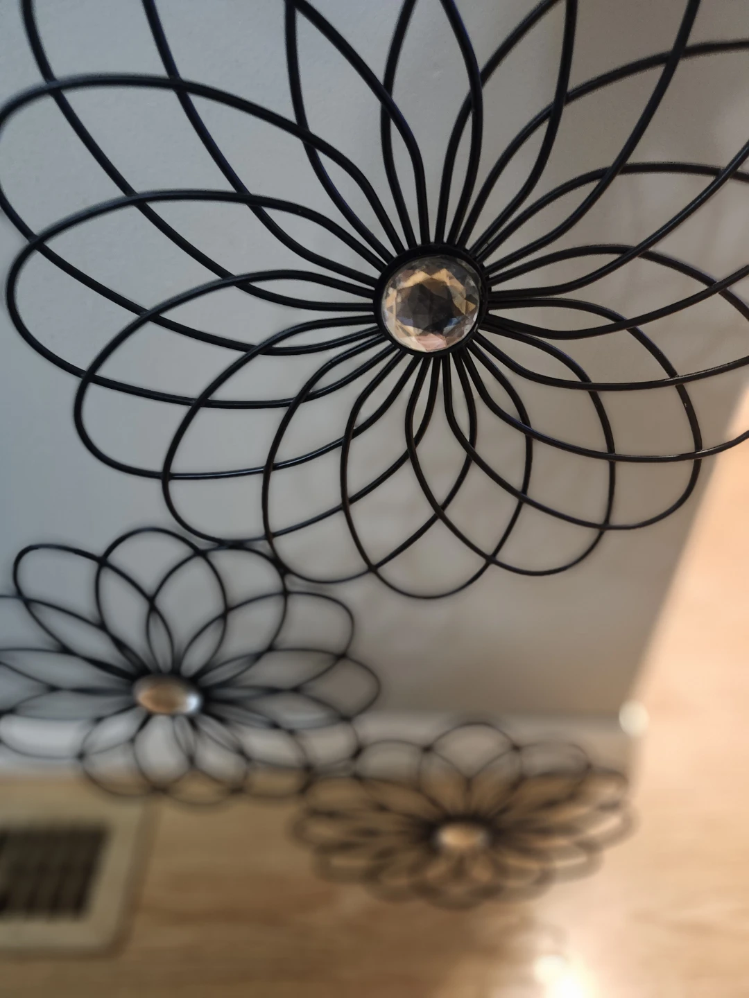 Black Metal Flower Wall Art (1) Piece - photo 2