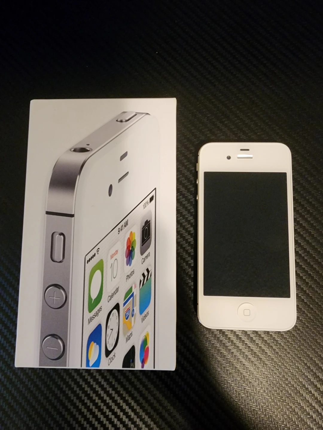 Apple iPhone 4S - White