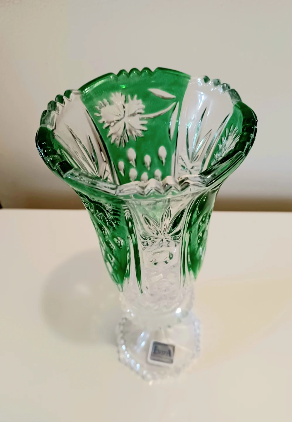 Rare German Evita Emerald Green Crystal Vase - photo 3