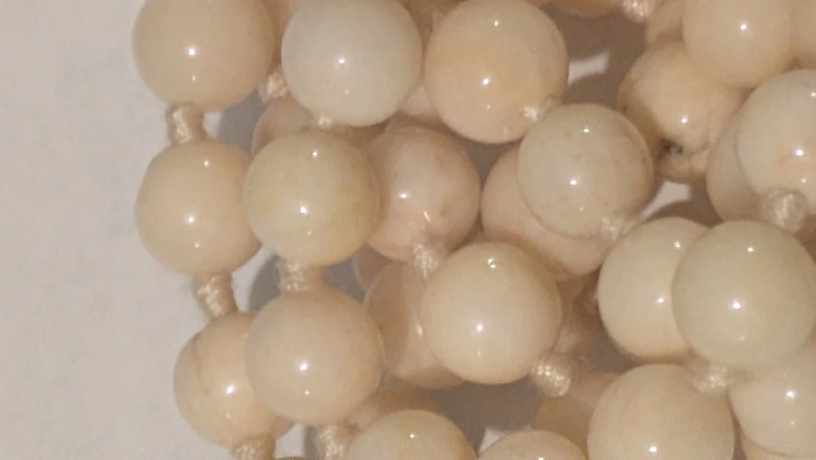 RARE Vintage Angel Skin Coral Silk String Necklace - photo 4
