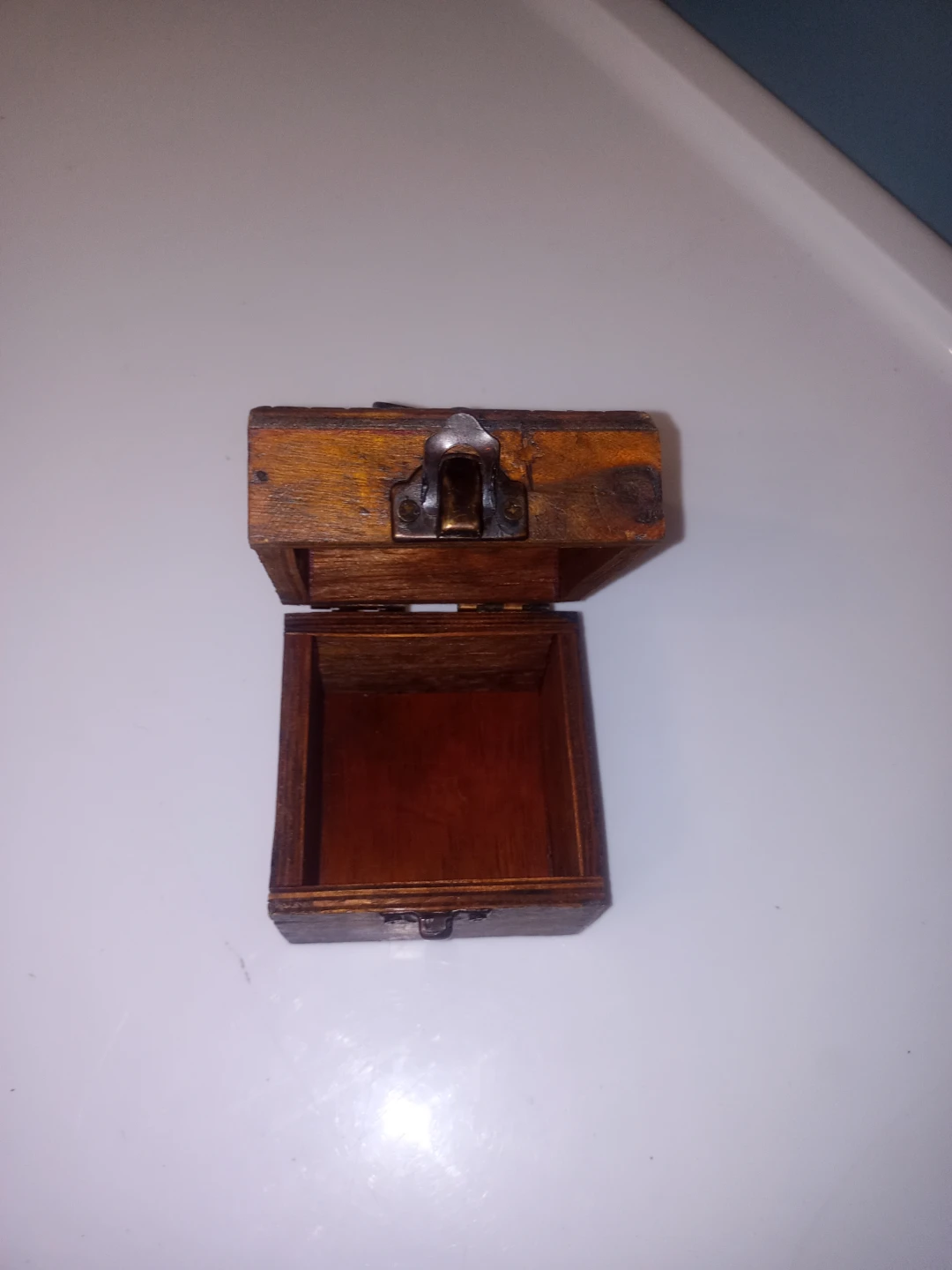 Small Wooden Box - photo 2