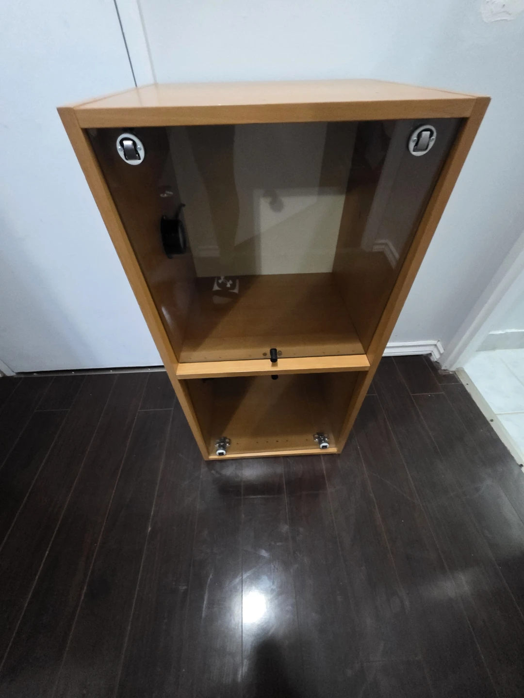 Wooden display cabinet with glass doors - photo 5