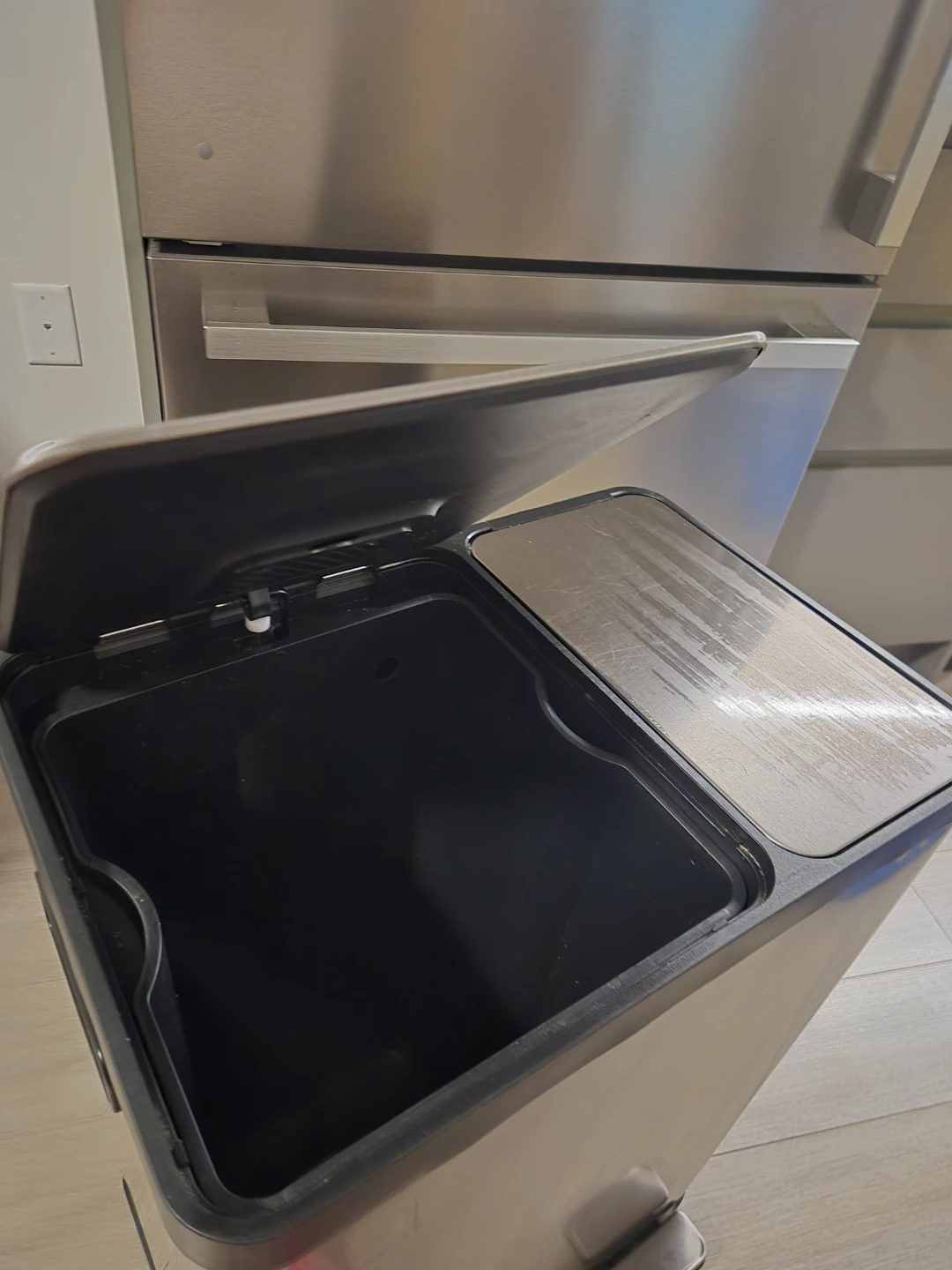 Stainless Steel Dual Compartment Kitchen Bin 🥕 - photo 3