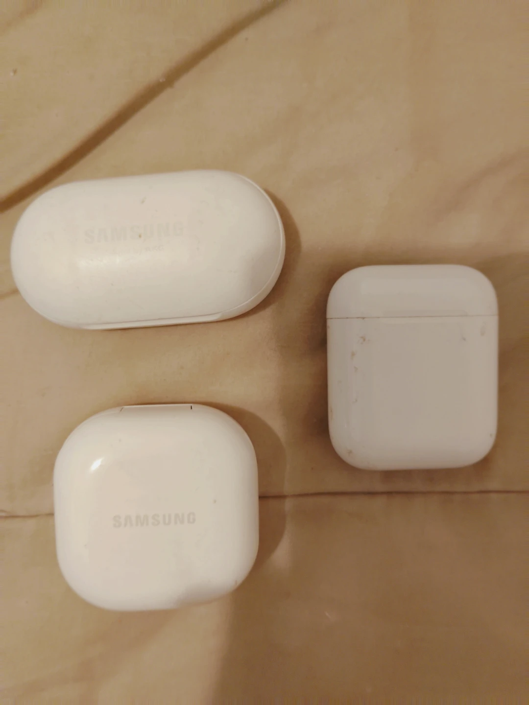 Samsung Wireless Earbuds Charging Cases - photo 2