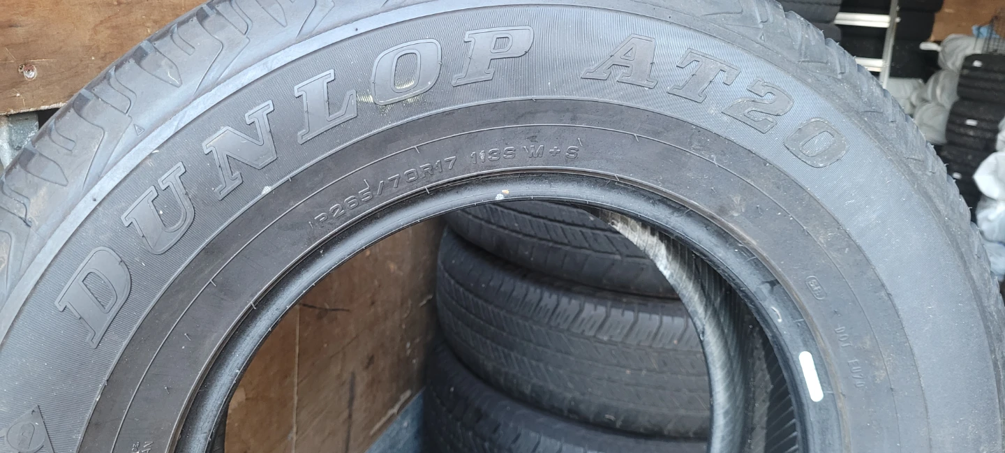 Dunlop Grandtrek AT20 Tires - P285/70R17 113S - photo 2