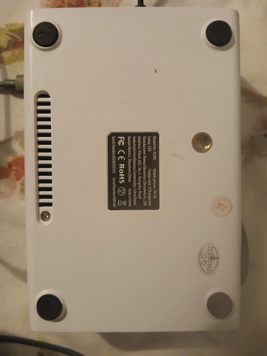 White LED Projector - Model: A100 - photo 3