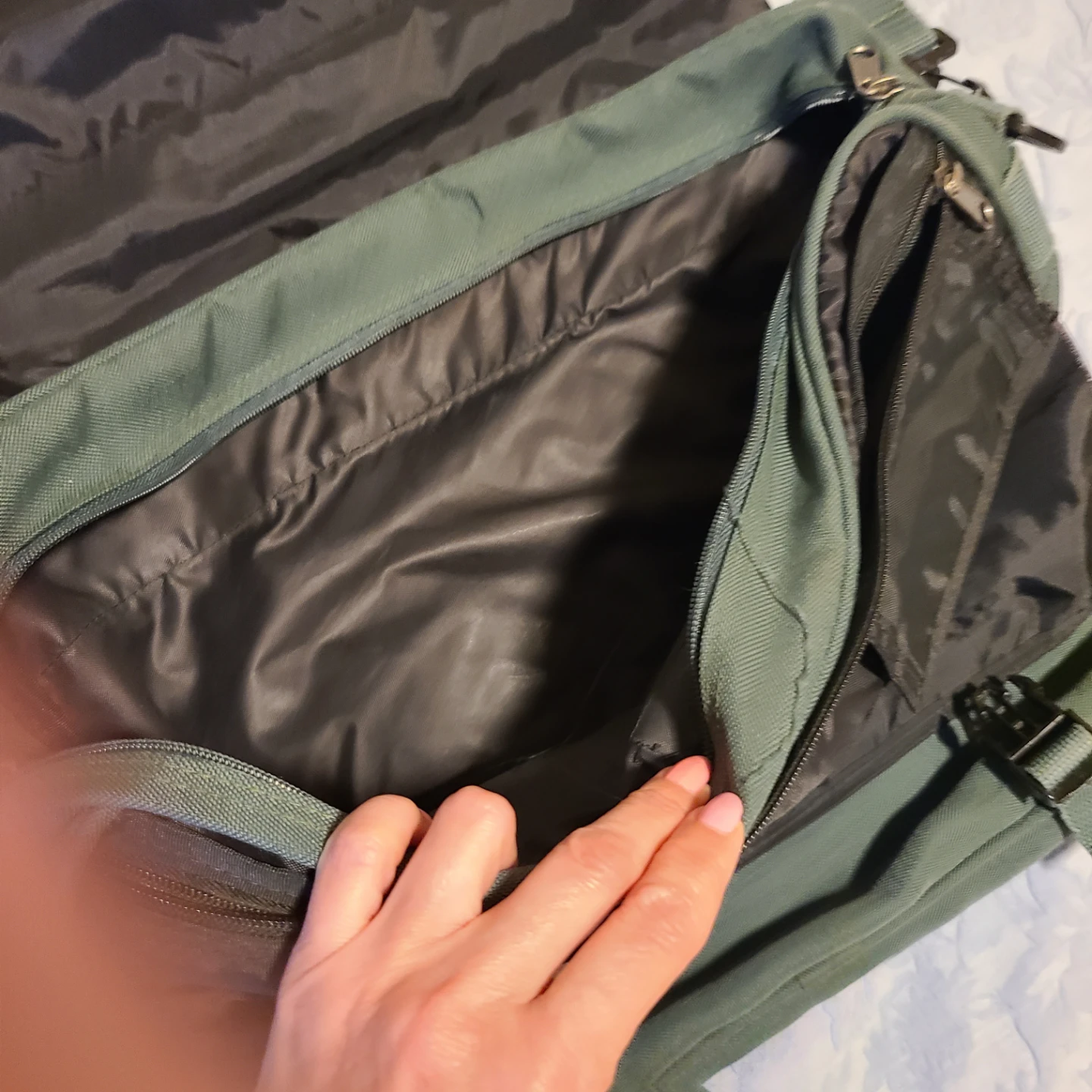 Green Messenger Bag - photo 4