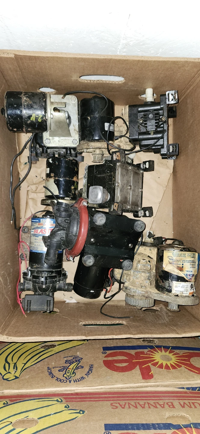 Johnson Pump, Par Pump 16 Water Pumps (Lot of 5) - photo 3