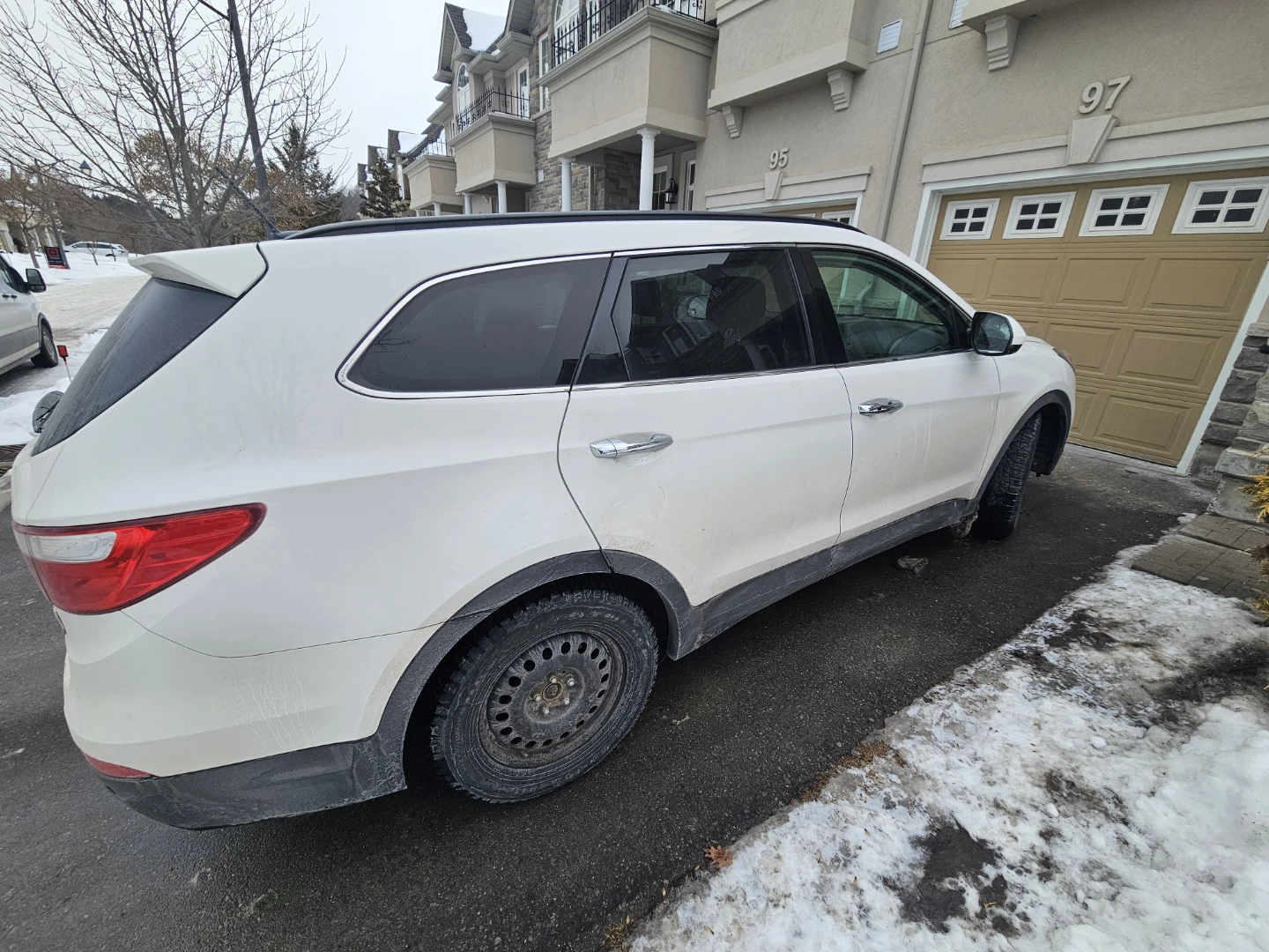 White Hyundai Santa Fe SUV