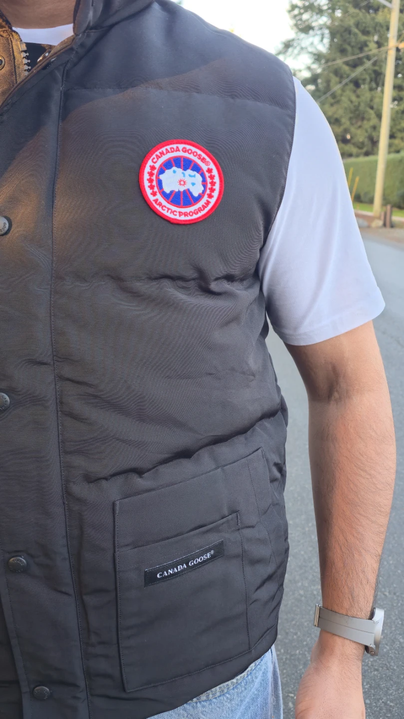 Canada Goose Puffer Vest - photo 4