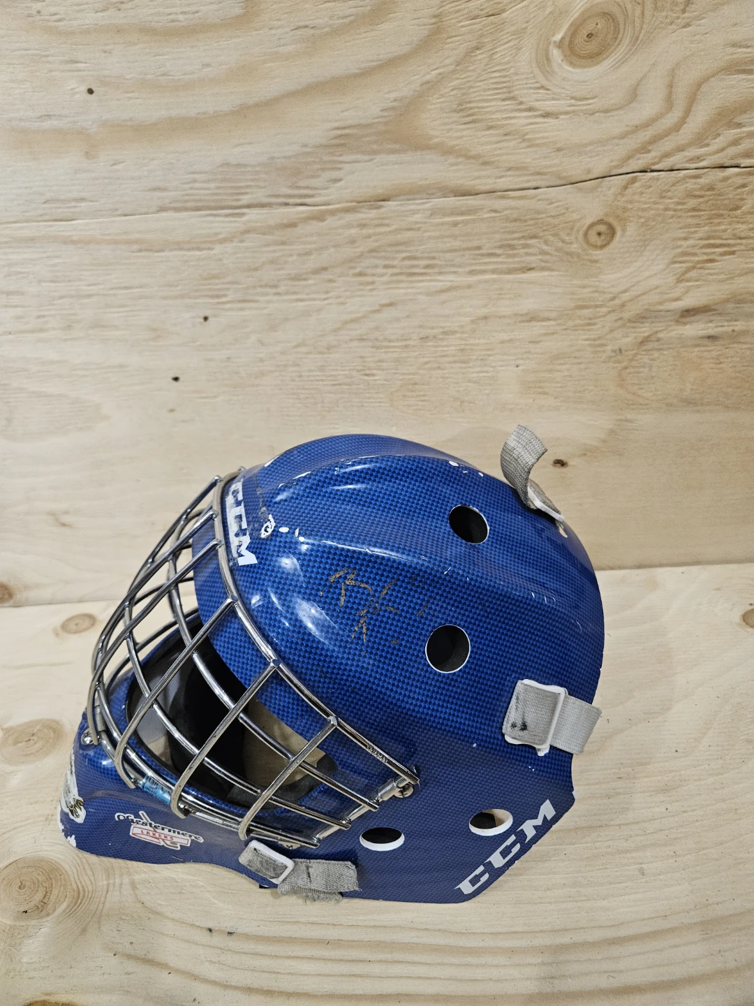 CCM 7000 SR youth Hockey Goalie Mask - photo 2
