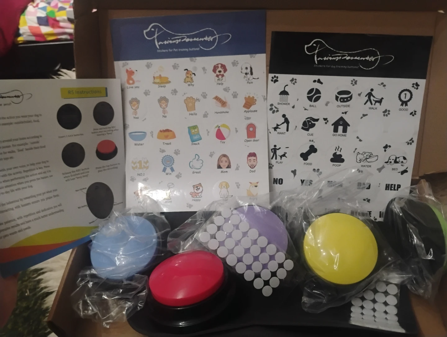Pet Training 5 Buttons & Stickers Set