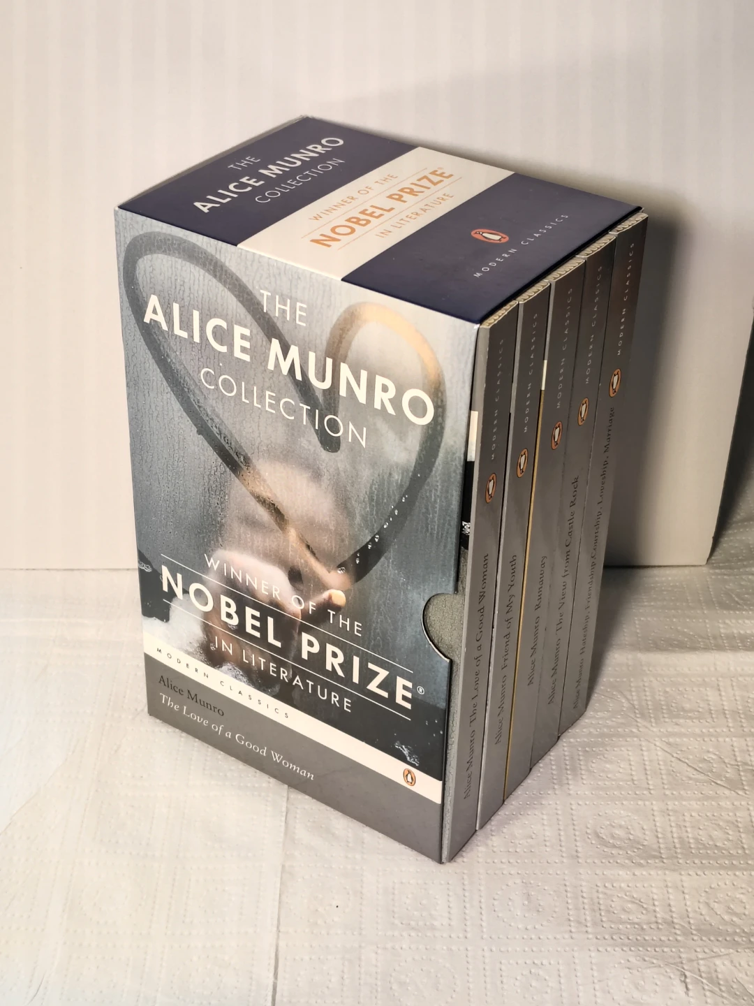 The Alice Munro Collection - Nobel Prize Winner