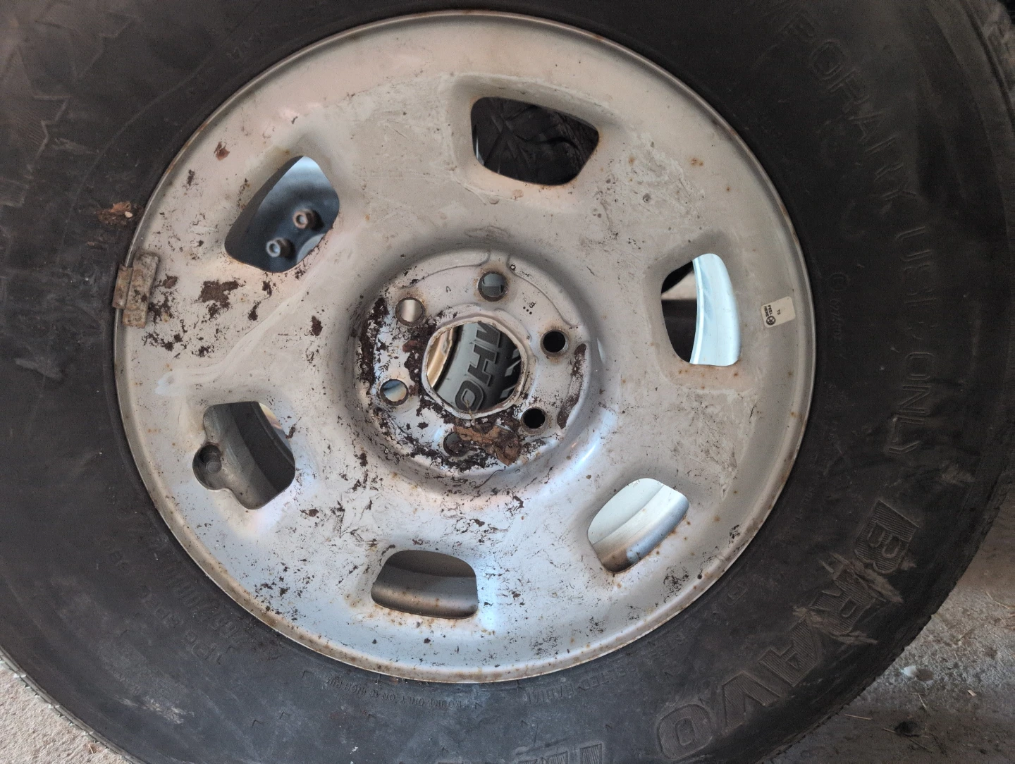 265/70R16 Tire