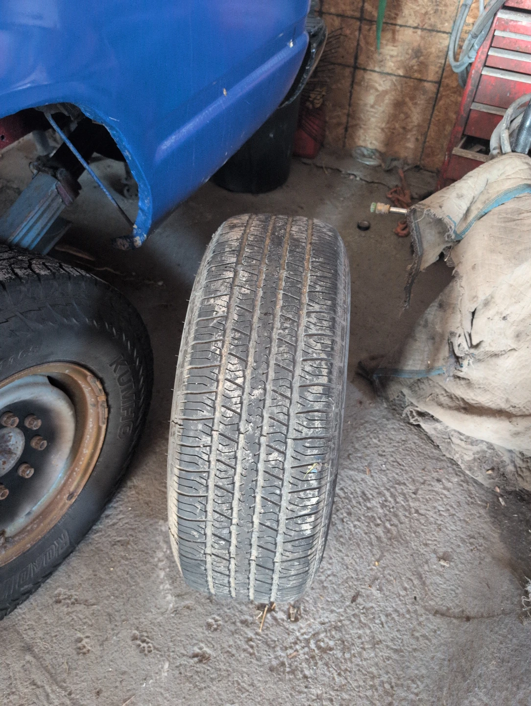 265/70R16 Tire - photo 3